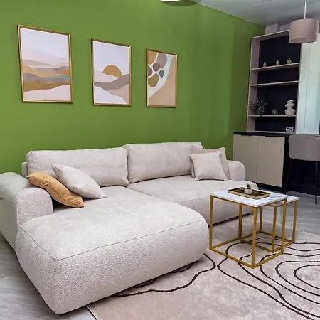 Beachfront 1br W Pool Azimuth Apartman